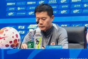 黄博文：一周双赛球员以恢复为主，对阵国安就是一场普通比赛