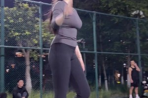 你认同吗？蒂格此前：并非不尊重韦德，哈登是历史第三得分后卫！